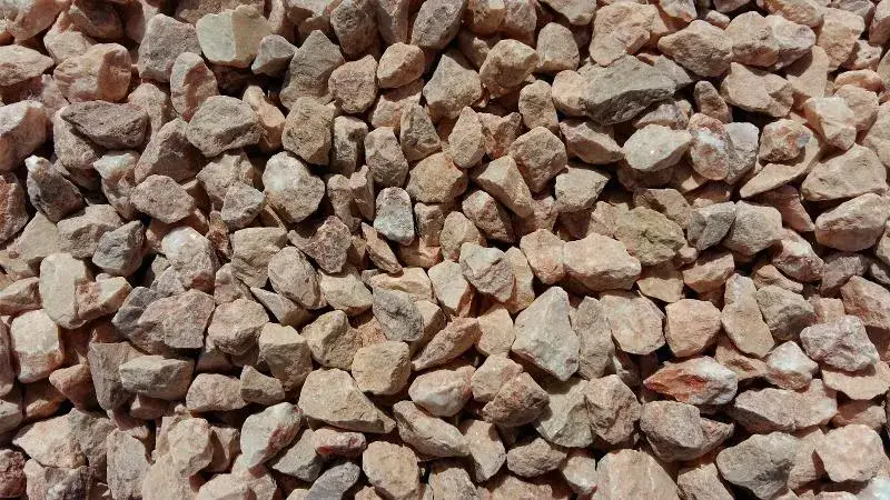 Quartz concassé rose saumon 6/9 ou 12/20